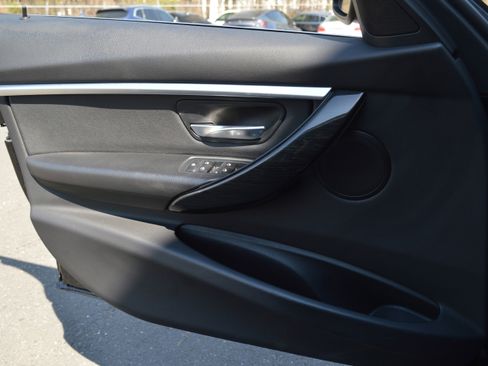 Used 2018 BMW 330i Sedan image 13