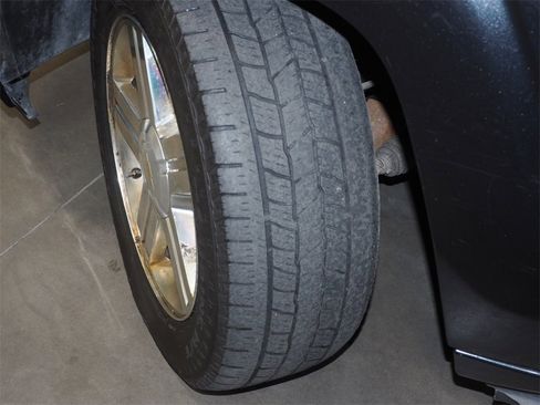 Used 2008 Chevrolet TrailBlazer LT w/ Sun And 6-Disc Cd Package image 18