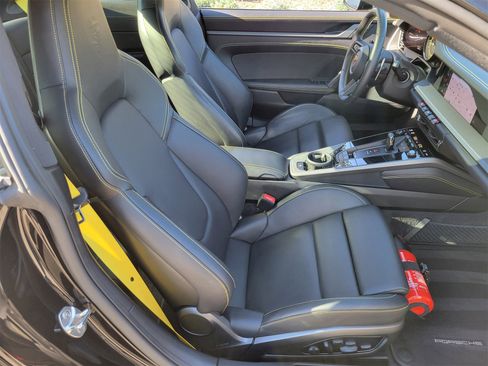 Certified 2022 Porsche 911 Carrera S image 29