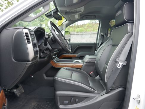 Certified 2019 Chevrolet Silverado 2500 High Country w/ Duramax Plus Package AWD/4WD image 14