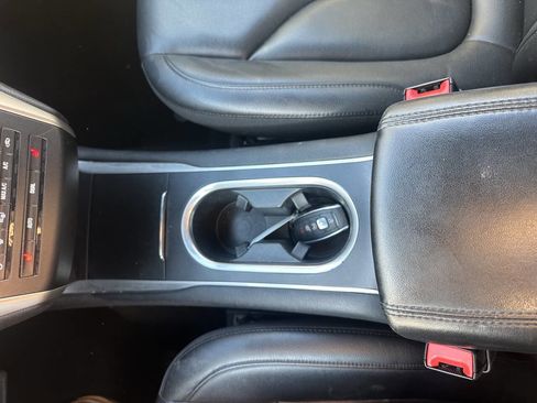 Used 2019 Lincoln MKC Premiere image 22