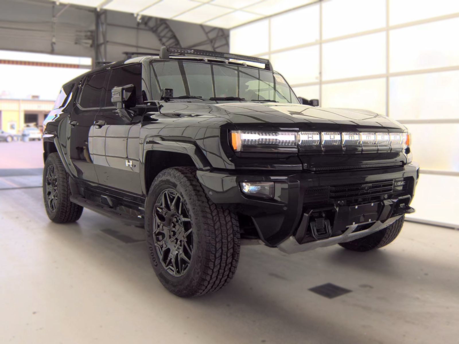 Used 2024 GMC Hummer EV 3X w/ LPO, Illumination Package AWD/4WD image 4
