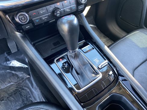 Used 2022 Jeep Compass Limited w/ Elite Group image 25