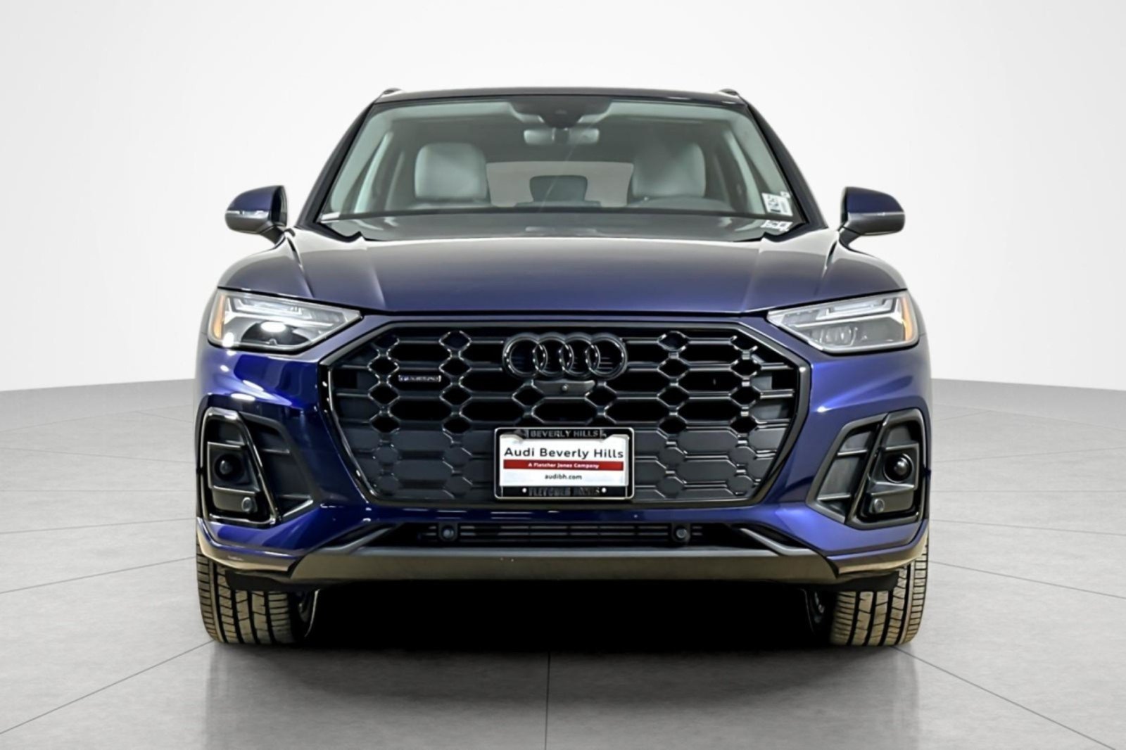 Used 2023 Audi Q5 2.0T Premium Plus w/ Premium Plus Package AWD/4WD image 8