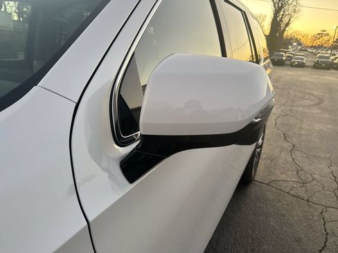 Used 2025 Cadillac Escalade Premium Luxury Platinum w/ LPO, Floor Liner Package AWD/4WD image 11