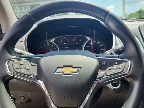 Used 2021 Chevrolet Equinox LT FWD image 18