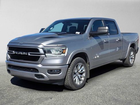Used 2022 RAM 1500 Laramie w/ Sport Appearance Package AWD/4WD image 7