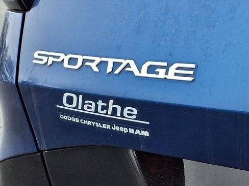 Used 2023 Kia Sportage SX image 22