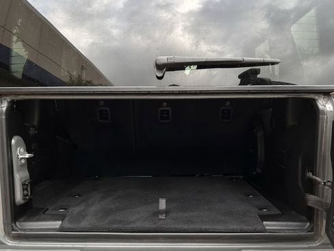 Used 2022 Jeep Wrangler Unlimited Sahara image 32