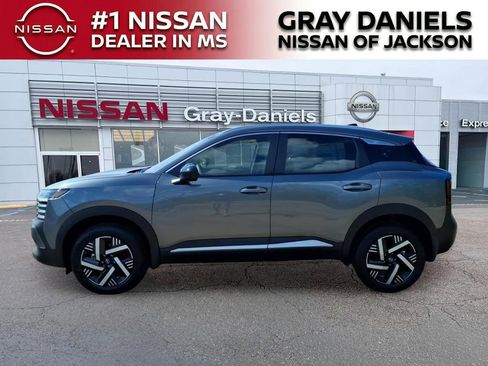 New 2026 Nissan Kicks SV AWD/4WD image 4