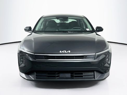 Used 2025 Kia K4 FWD image 2