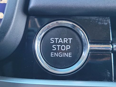 Used 2024 Mitsubishi Outlander SEL image 31