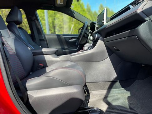 Used 2022 Toyota RAV4 XSE w/ Weather Package image 21