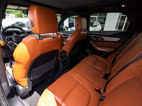 Used 2026 Jaguar F-PACE R-Dynamic S AWD/4WD image 27