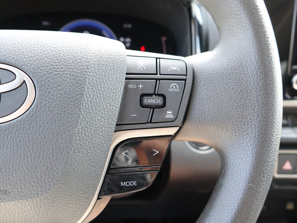 Used 2025 Toyota Camry LE FWD image 26