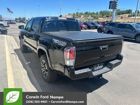 Used 2021 Toyota Tacoma TRD Sport w/ TRD Premium Sport Package AWD/4WD image 6