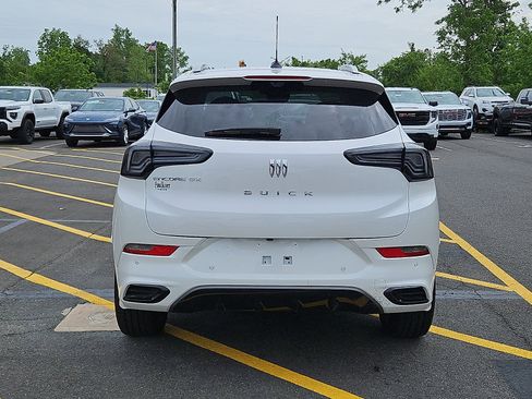 Certified 2025 Buick Encore GX Avenir w/ Avenir Technology Package FWD image 5