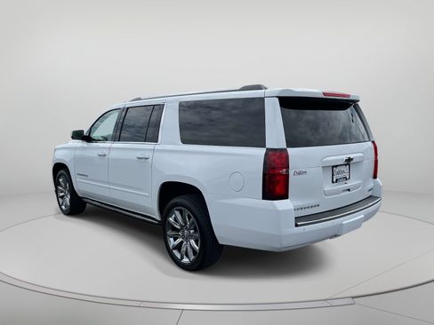 Used 2017 Chevrolet Suburban Premier AWD/4WD image 6