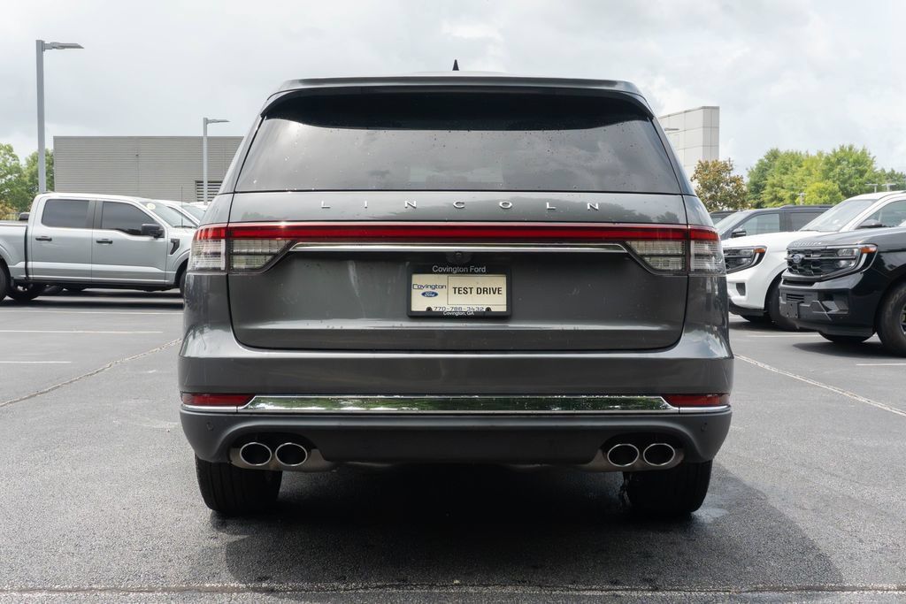 Used 2023 Lincoln Aviator Reserve RWD image 9