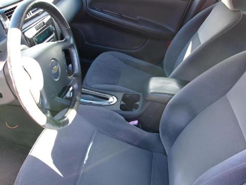 Used 2013 Chevrolet Impala LT image 13