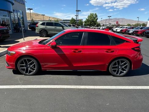 Used 2022 Honda Civic Sport Touring image 3
