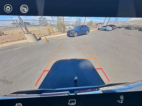 Used 2024 GMC Canyon AT4 w/ AT4 Premium Package image 17