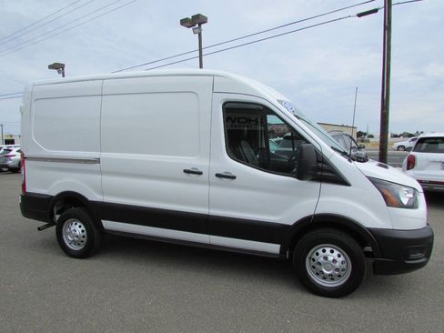 Used 2023 Ford Transit 250 Medium Roof AWD w/ Load Area Protection Package image 5