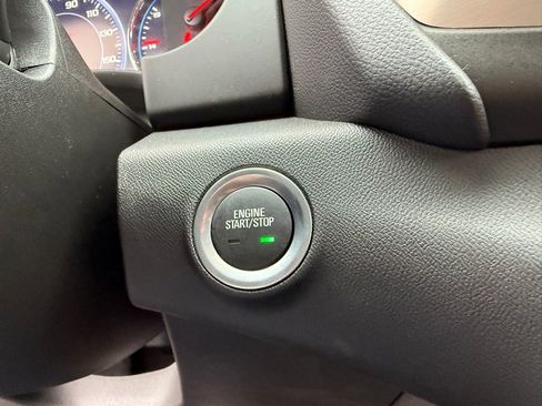 Used 2024 GMC Terrain Denali w/ Denali Premium Package image 25