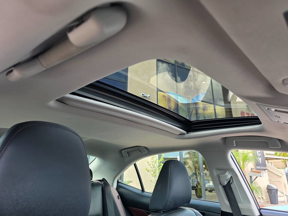 Used 2017 Lexus IS 200t RWD image 16