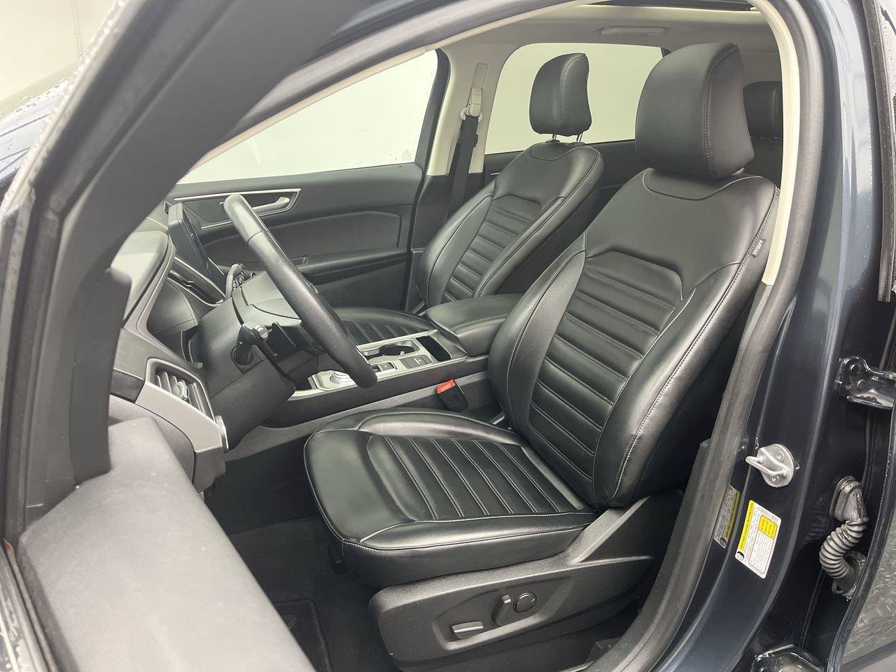Certified 2024 Ford Edge SEL w/ Convenience Package AWD/4WD image 10