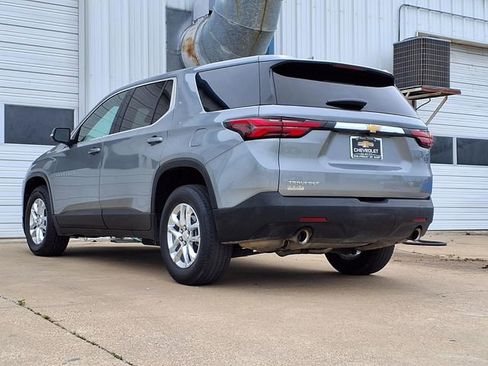 Used 2023 Chevrolet Traverse LS w/ Safety Package FWD image 3