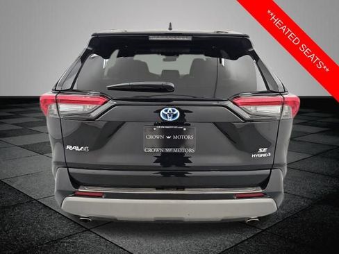 Used 2024 Toyota RAV4 SE image 5