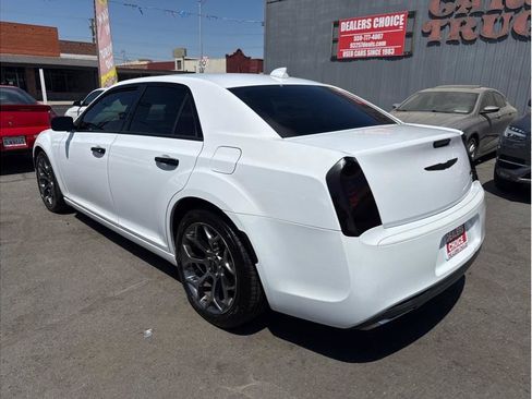Used 2016 Chrysler 300 S RWD image 11