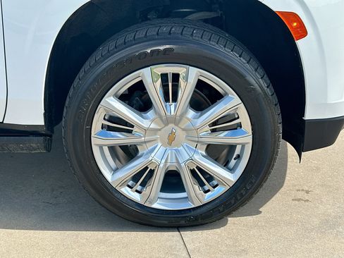 Used 2023 Chevrolet Tahoe High Country AWD/4WD image 10