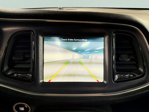 Used 2016 Dodge Challenger R/T Scat Pack w/ Leather Interior Group image 13