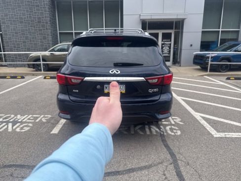 Used 2019 INFINITI QX60 Luxe w/ Essential Package image 5