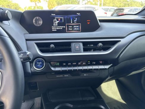 Used 2022 Lexus UX 250h w/ Accessory Package (Z2) AWD/4WD image 26