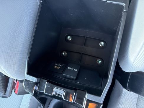 Used 2020 Toyota Corolla LE image 34