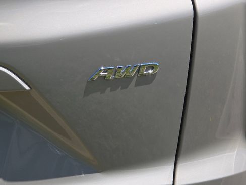 Used 2019 Honda CR-V EX image 5