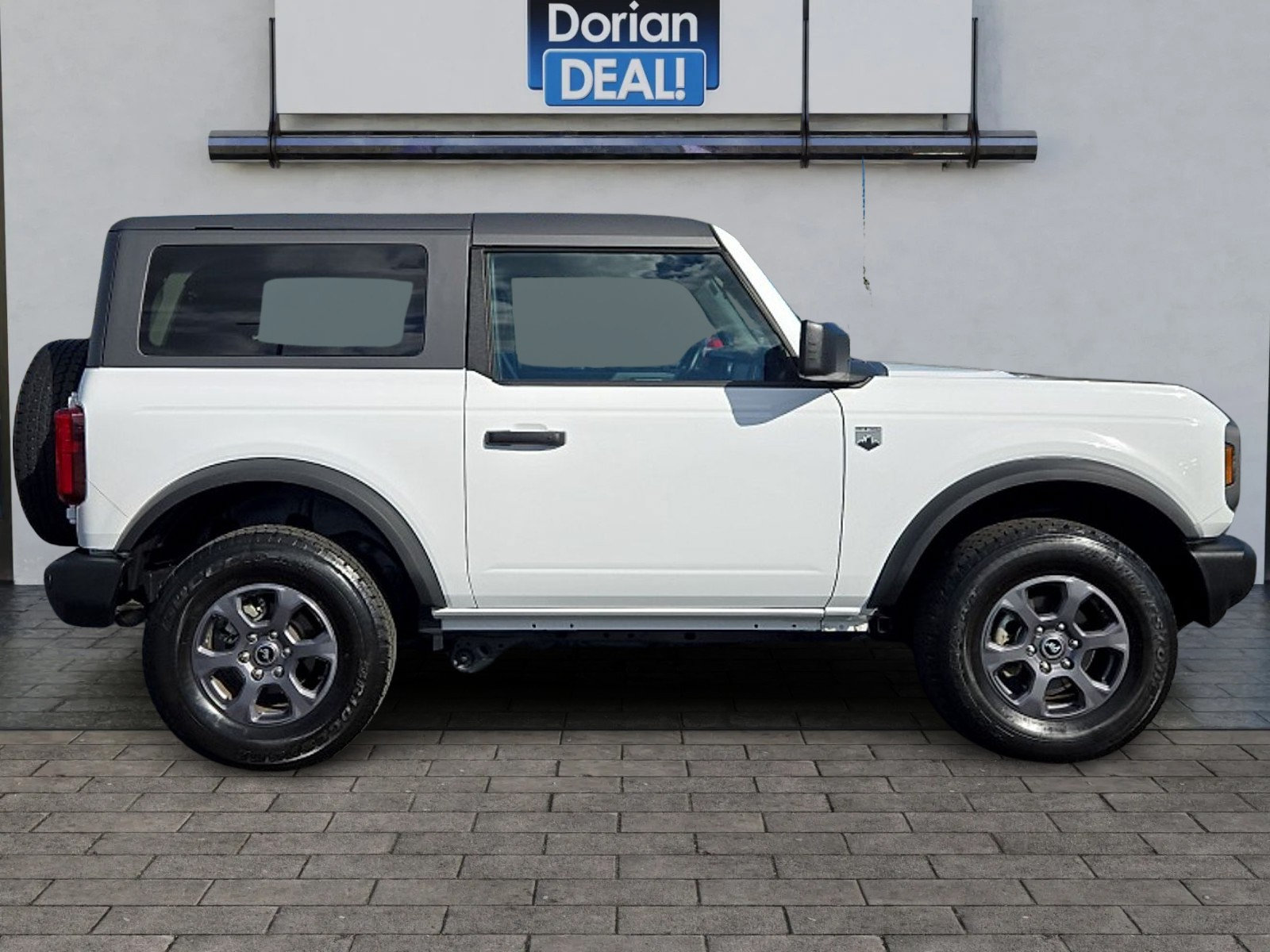 Used 2024 Ford Bronco Big Bend AWD/4WD image 2