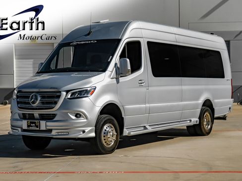 Used 2023 Mercedes-Benz Sprinter 3500 image 1