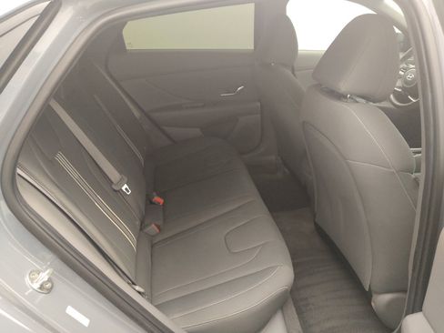 Used 2023 Hyundai Elantra SEL w/ Convenience Package FWD image 19