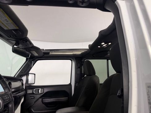 Used 2022 Jeep Wrangler Unlimited Sport w/ Sun And Sound Package image 24