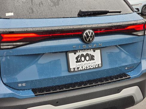 New 2026 Volkswagen Tiguan SE image 13