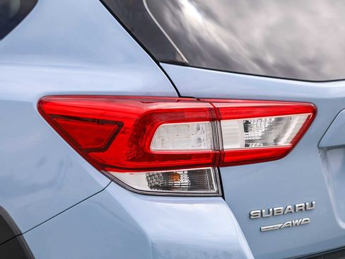 Used 2019 Subaru Crosstrek 2.0i Limited w/ Moonroof Package w/Navigation AWD/4WD image 9