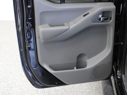 Used 2021 Nissan Frontier SV w/ Midnight Edition Floor Mats RWD image 24