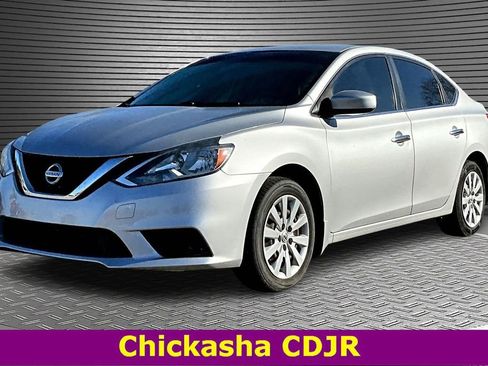 Used 2018 Nissan Sentra S image 1