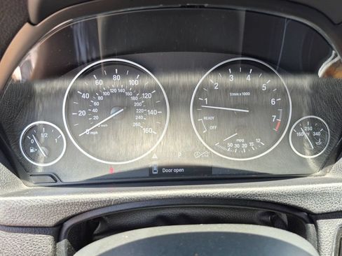 Used 2016 BMW 320i Sedan RWD image 16