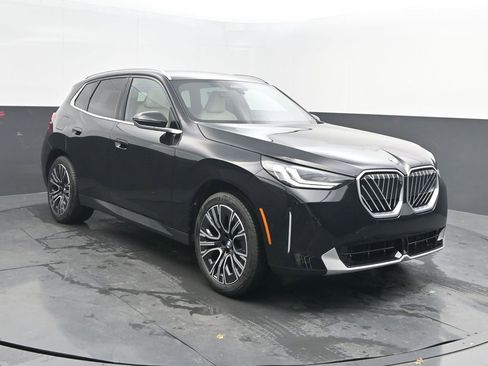 Certified 2026 BMW X3 xDrive30i w/ Premium Package AWD/4WD image 1