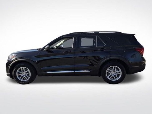 Used 2025 Ford Explorer Active RWD image 6